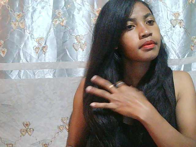 Eva-011 live cam on BongaCams