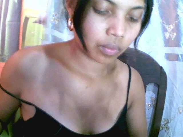 Eva-011 live cam on BongaCams