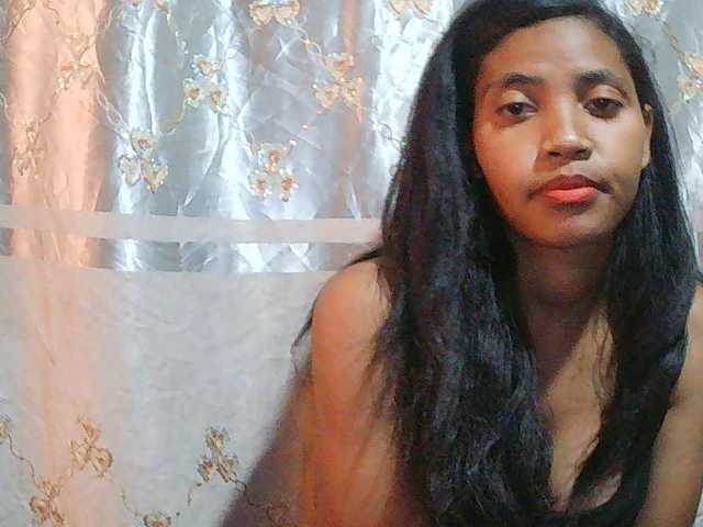 Eva-011 live cam on BongaCams