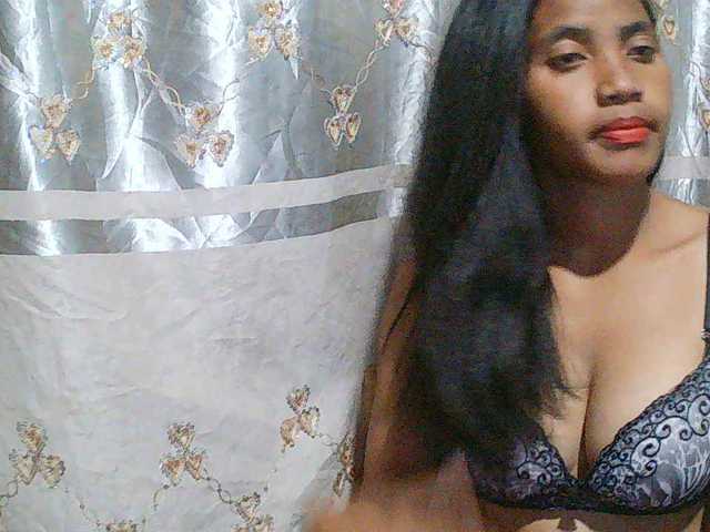 Eva-011 live cam on BongaCams
