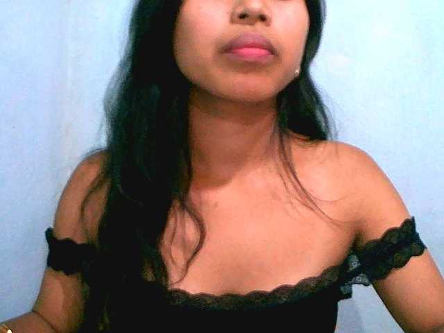 Eva-011 live cam on BongaCams