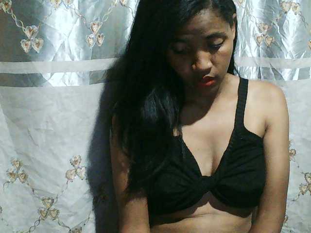 Eva-011 live cam on BongaCams