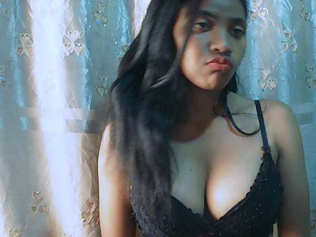 Eva-011 live cam on BongaCams