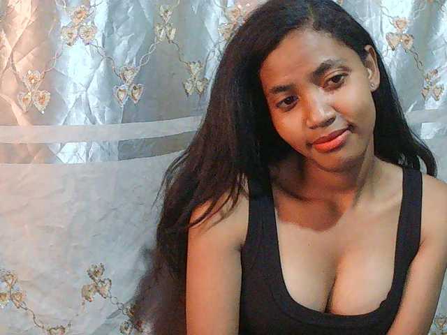 Eva-011 live cam on BongaCams