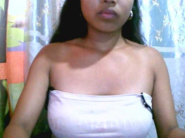 Eva-011 live cam on BongaCams