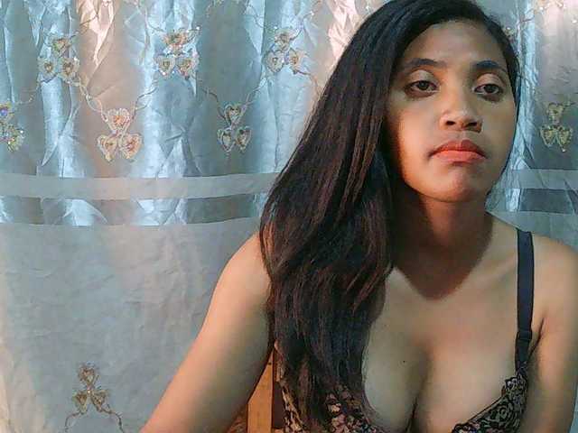 Eva-011 live cam on BongaCams