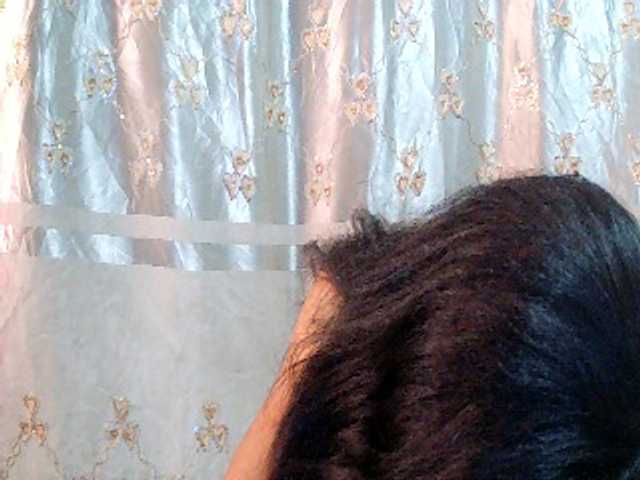 Eva-011 live cam on BongaCams