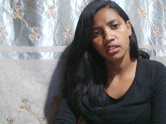 Eva-011 live cam on BongaCams
