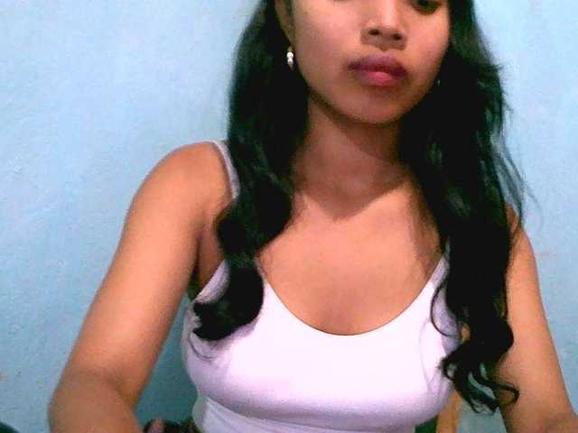 Eva-011 live cam on BongaCams