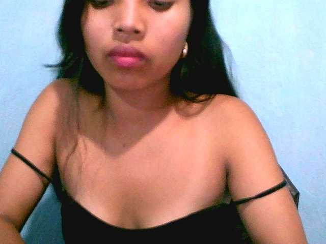 Eva-011 live cam on BongaCams