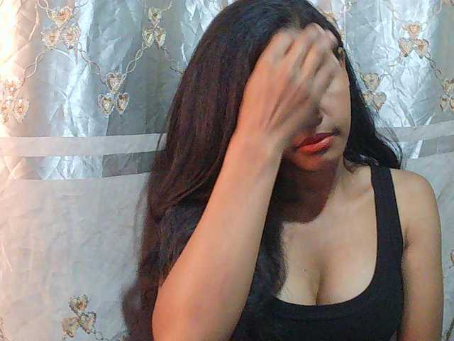 Eva-011 live cam on BongaCams