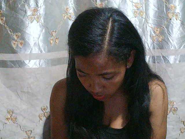 Eva-011 live cam on BongaCams