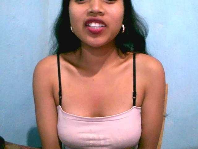 Eva-011 live cam on BongaCams
