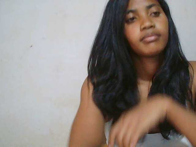 Eva-011 live cam on BongaCams