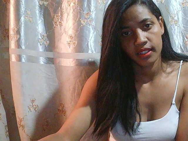 Eva-011 live cam on BongaCams