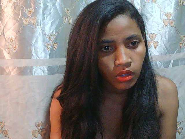 Eva-011 live cam on BongaCams