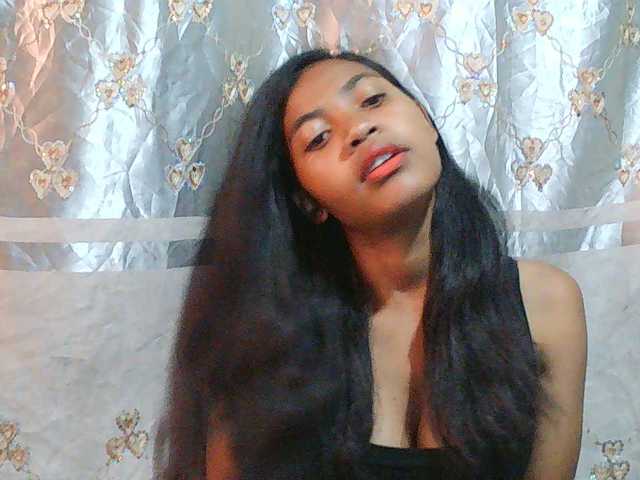 Eva-011 live cam on BongaCams