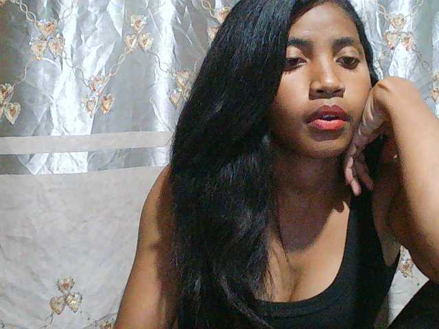 Eva-011 live cam on BongaCams