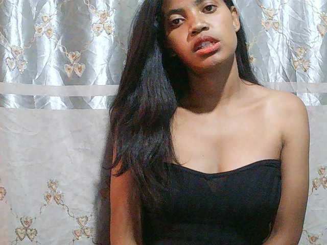 Eva-011 live cam on BongaCams