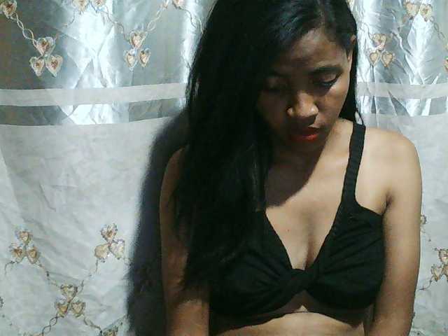 Eva-011 live cam on BongaCams