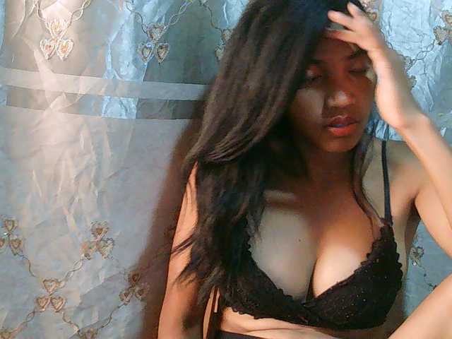 Eva-011 live cam on BongaCams