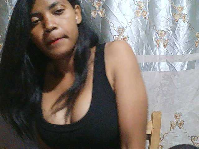 Eva-011 live cam on BongaCams