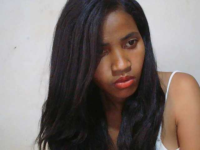 Eva-011 live cam on BongaCams