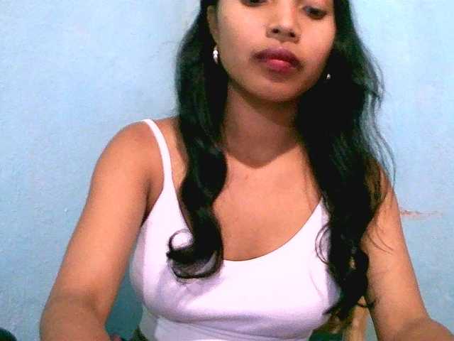 Eva-011 live cam on BongaCams