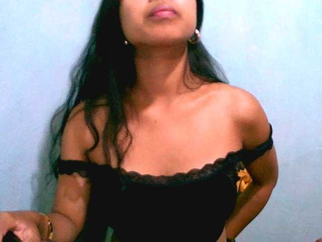Eva-011 live cam on BongaCams