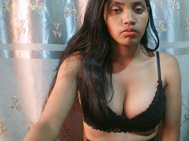 Eva-011 live cam on BongaCams