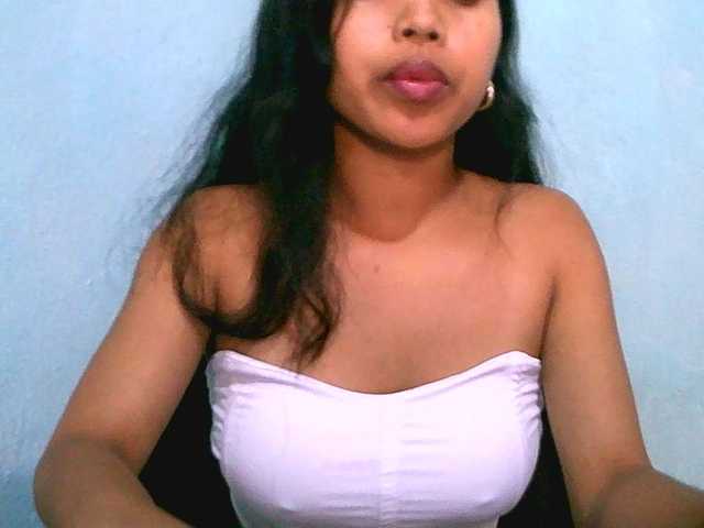 Eva-011 live cam on BongaCams
