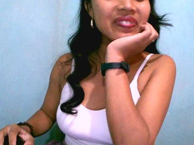 Eva-011 live cam on BongaCams