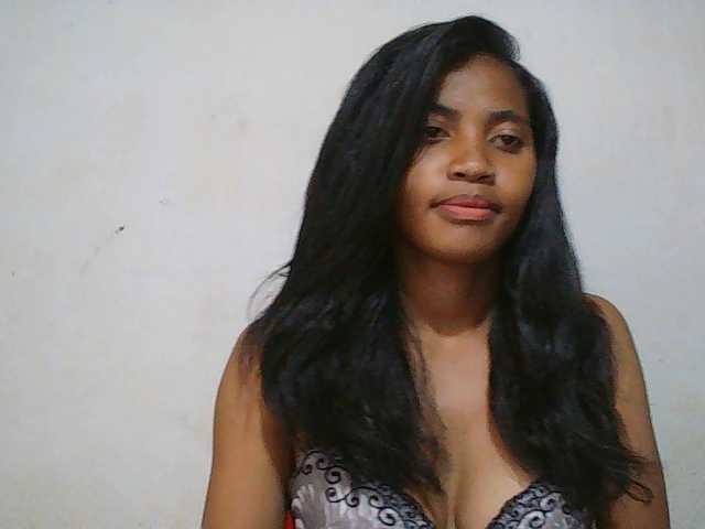 Eva-011 live cam on BongaCams