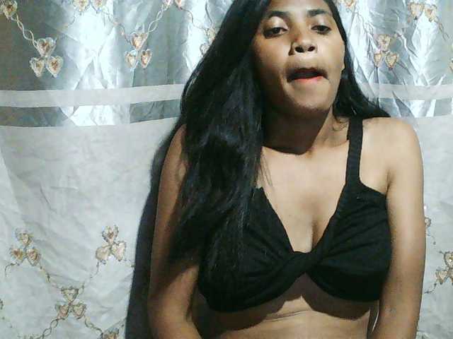 Eva-011 live cam on BongaCams