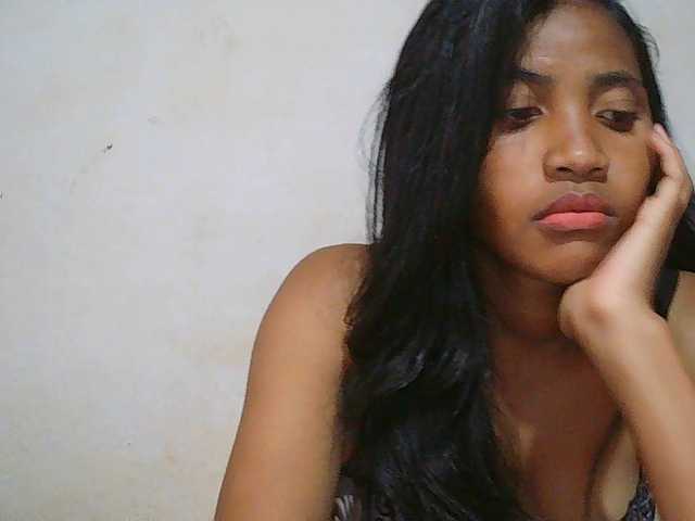Eva-011 live cam on BongaCams