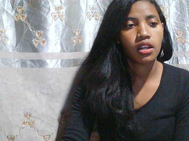 Eva-011 live cam on BongaCams