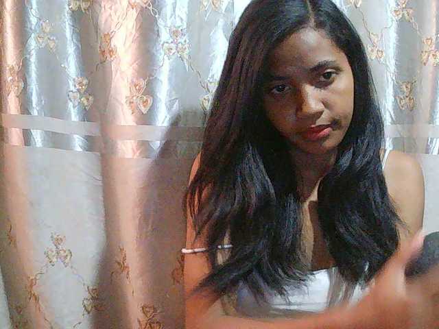 Eva-011 live cam on BongaCams