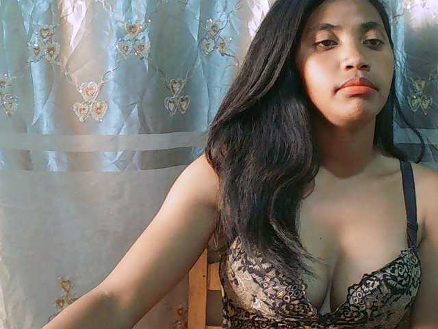 Eva-011 live cam on BongaCams