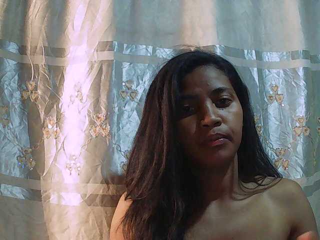 Eva-011 live cam on BongaCams