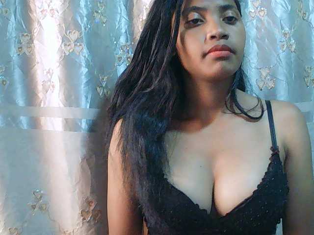 Eva-011 live cam on BongaCams