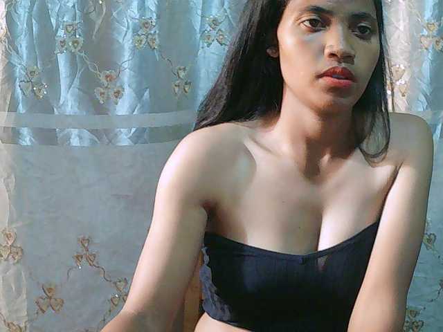 Eva-011 live cam on BongaCams