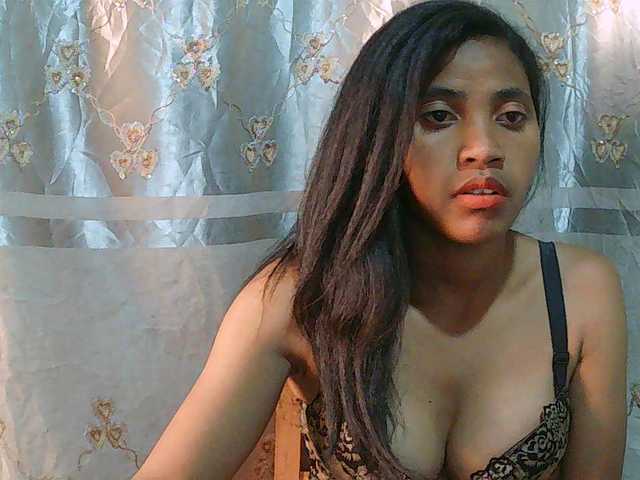 Eva-011 live cam on BongaCams