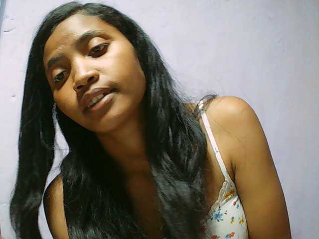 Eva-011 live cam on BongaCams