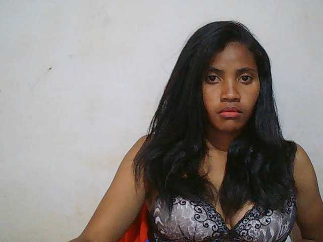 Eva-011 live cam on BongaCams