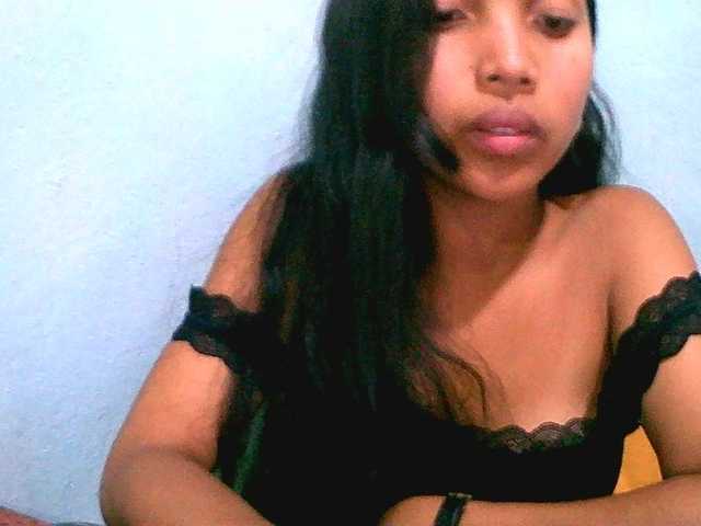 Eva-011 live cam on BongaCams