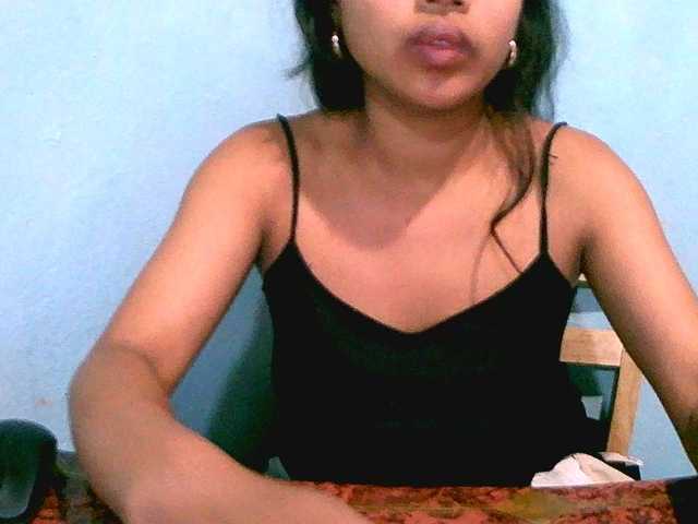 Eva-011 live cam on BongaCams