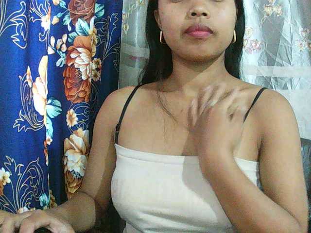 Eva-011 live cam on BongaCams