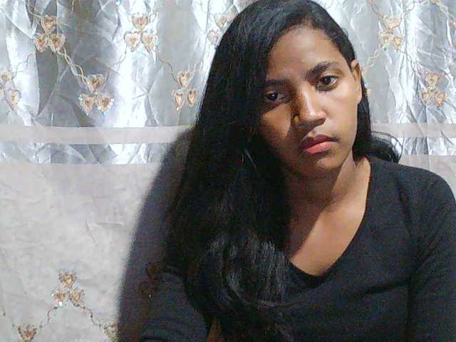 Eva-011 live cam on BongaCams