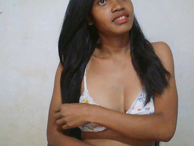 Eva-011 live cam on BongaCams
