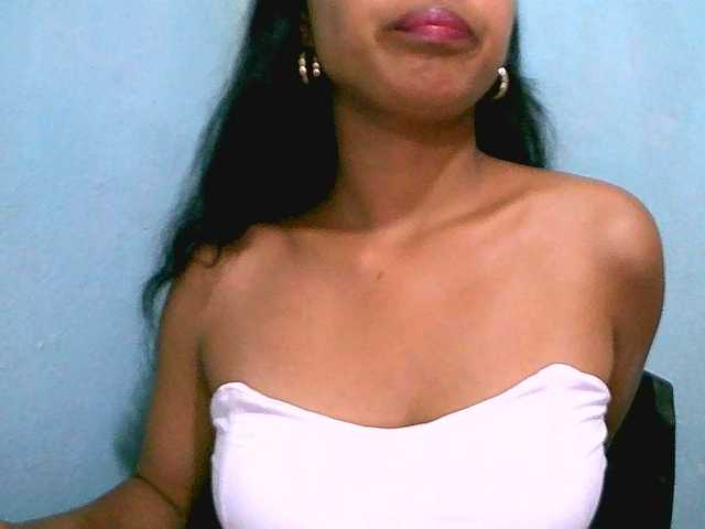 Eva-011 live cam on BongaCams